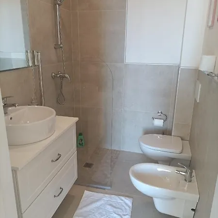 Lägenhet Ariediparma